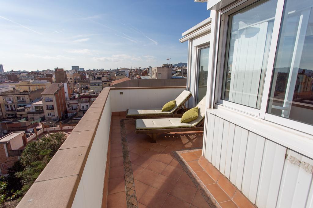 Gaudi Views Apartment Барселона Экстерьер фото