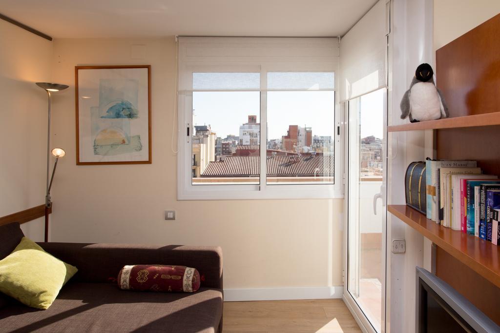 Gaudi Views Apartment Барселона Экстерьер фото